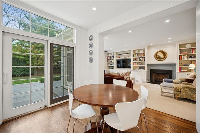 334 Woodland Avenue, Winnetka, IL 60093