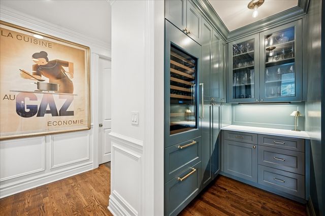 334 Woodland Avenue, Winnetka, IL 60093