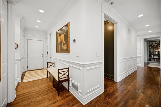 334 Woodland Avenue, Winnetka, IL 60093