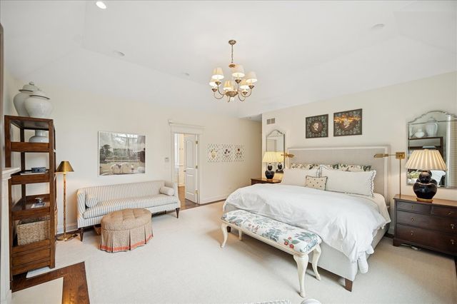 334 Woodland Avenue, Winnetka, IL 60093