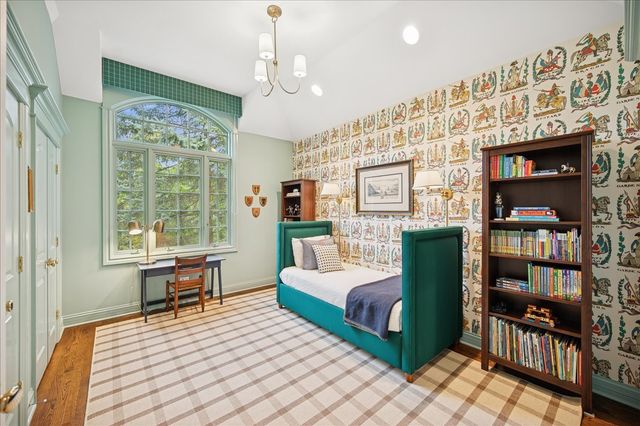 334 Woodland Avenue, Winnetka, IL 60093