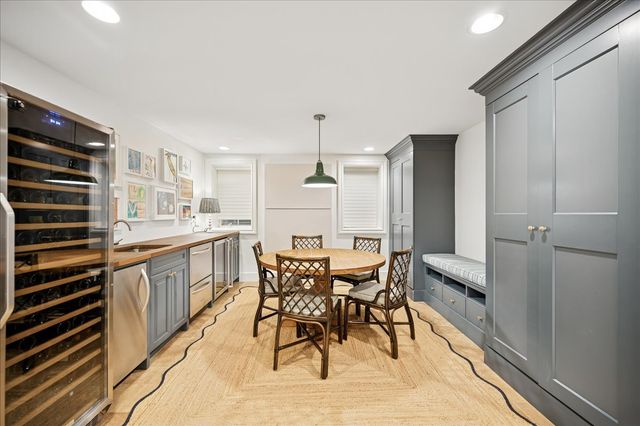 334 Woodland Avenue, Winnetka, IL 60093