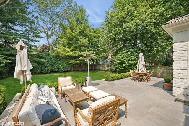 334 Woodland Avenue, Winnetka, IL 60093