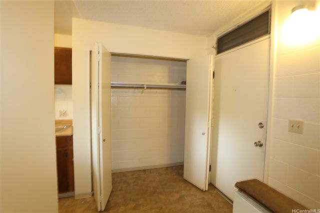 46-259 Kahuhipa Street B101, Kaneohe, HI 96744