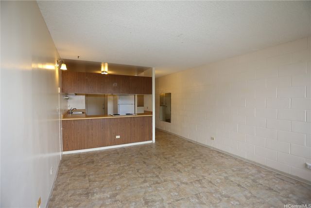 46-259 Kahuhipa Street B101, Kaneohe, HI 96744