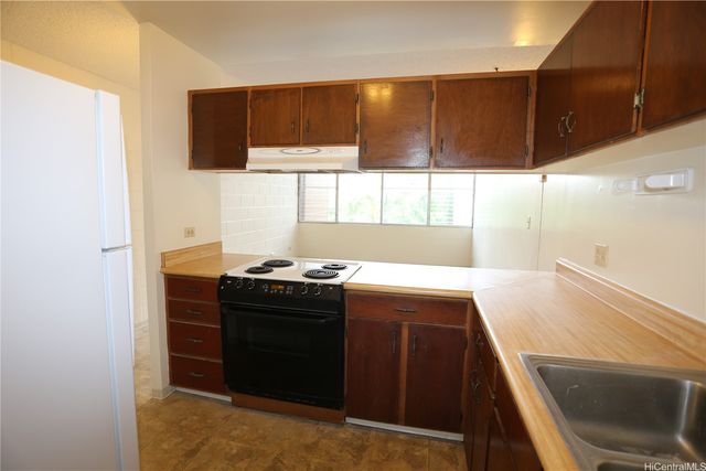 46-259 Kahuhipa Street B101, Kaneohe, HI 96744