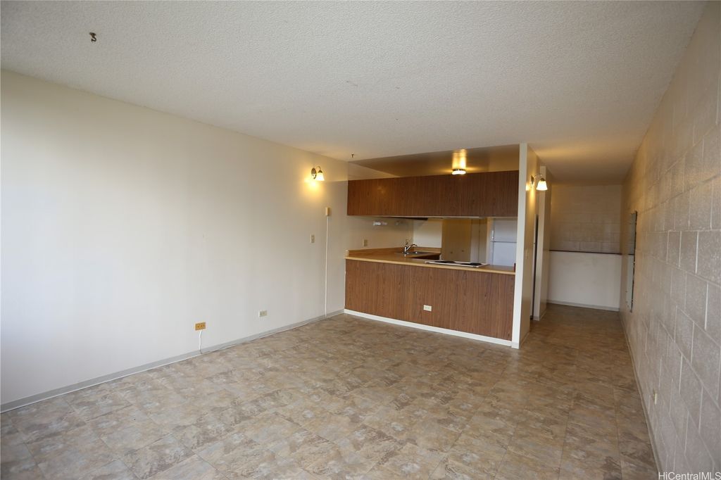 46-259 Kahuhipa Street B101, Kaneohe, HI 96744