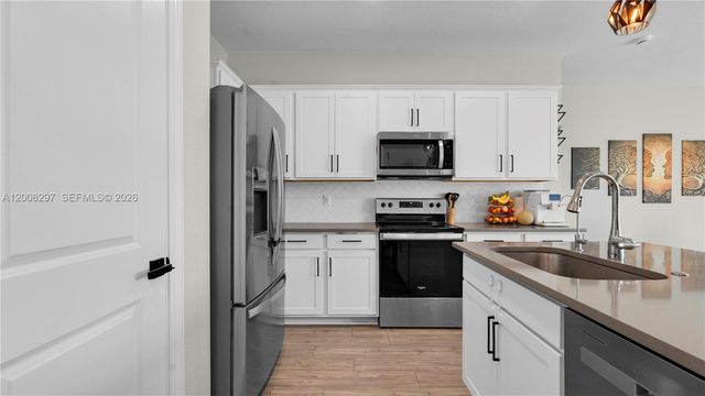 2913 Olivia Avenue, Lauderdale Lakes, FL 33311