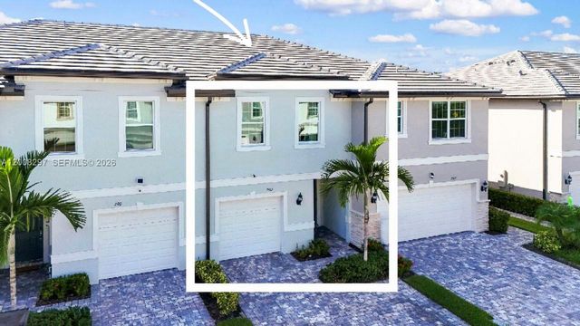 2913 Olivia Avenue, Lauderdale Lakes, FL 33311