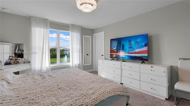2913 Olivia Avenue, Lauderdale Lakes, FL 33311