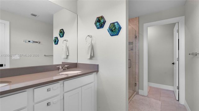2913 Olivia Avenue, Lauderdale Lakes, FL 33311