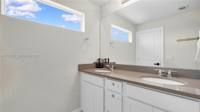 2913 Olivia Avenue, Lauderdale Lakes, FL 33311