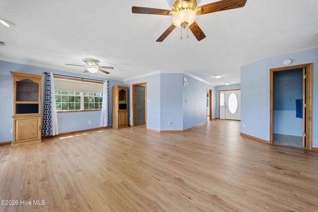 136 Simpson Road, Barco, NC 27917