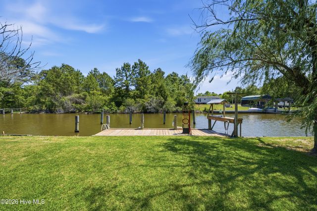 136 Simpson Road, Barco, NC 27917