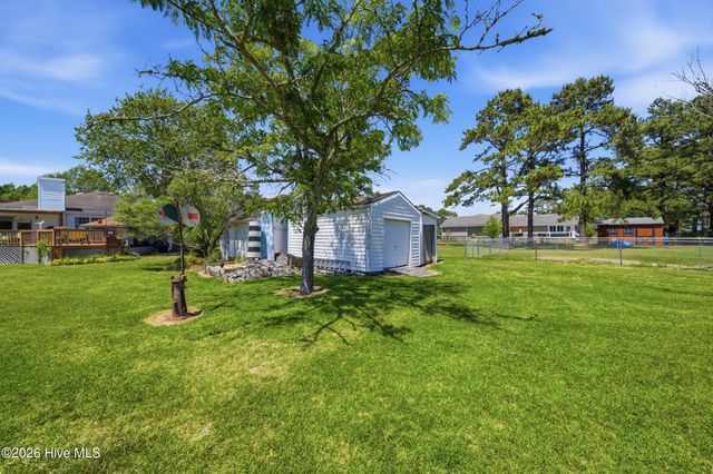 136 Simpson Road, Barco, NC 27917