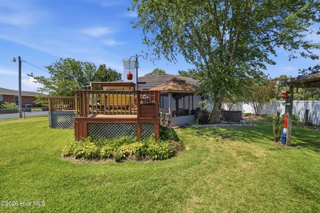 136 Simpson Road, Barco, NC 27917