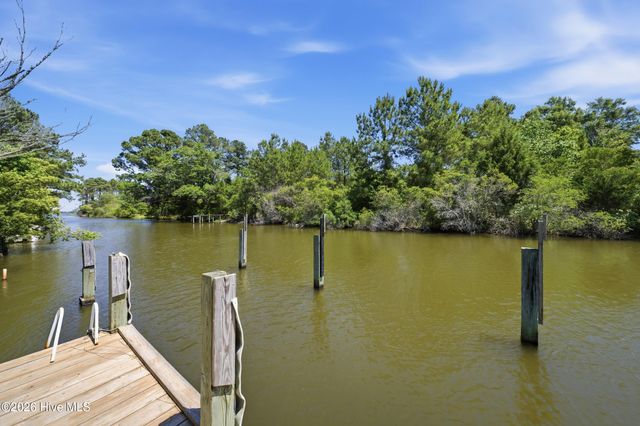 136 Simpson Road, Barco, NC 27917