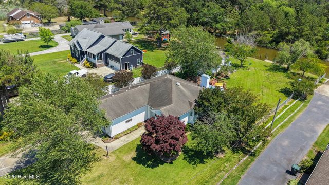 136 Simpson Road, Barco, NC 27917
