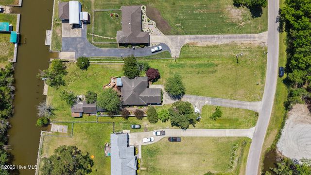 136 Simpson Road, Barco, NC 27917