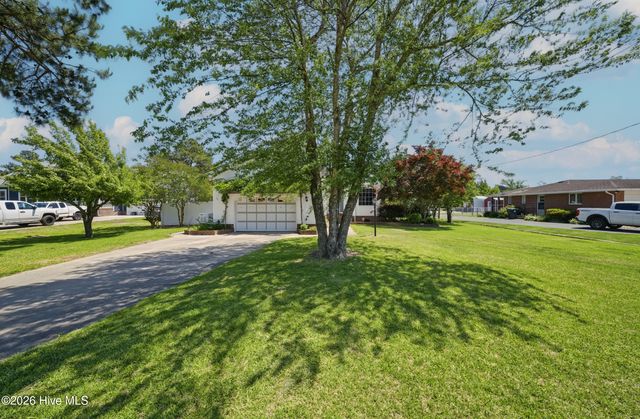 136 Simpson Road, Barco, NC 27917
