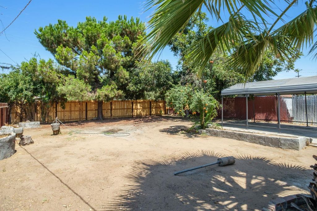 Image 21 of property listing at 3141 E Butler Avenue, Fresno, CA 93702