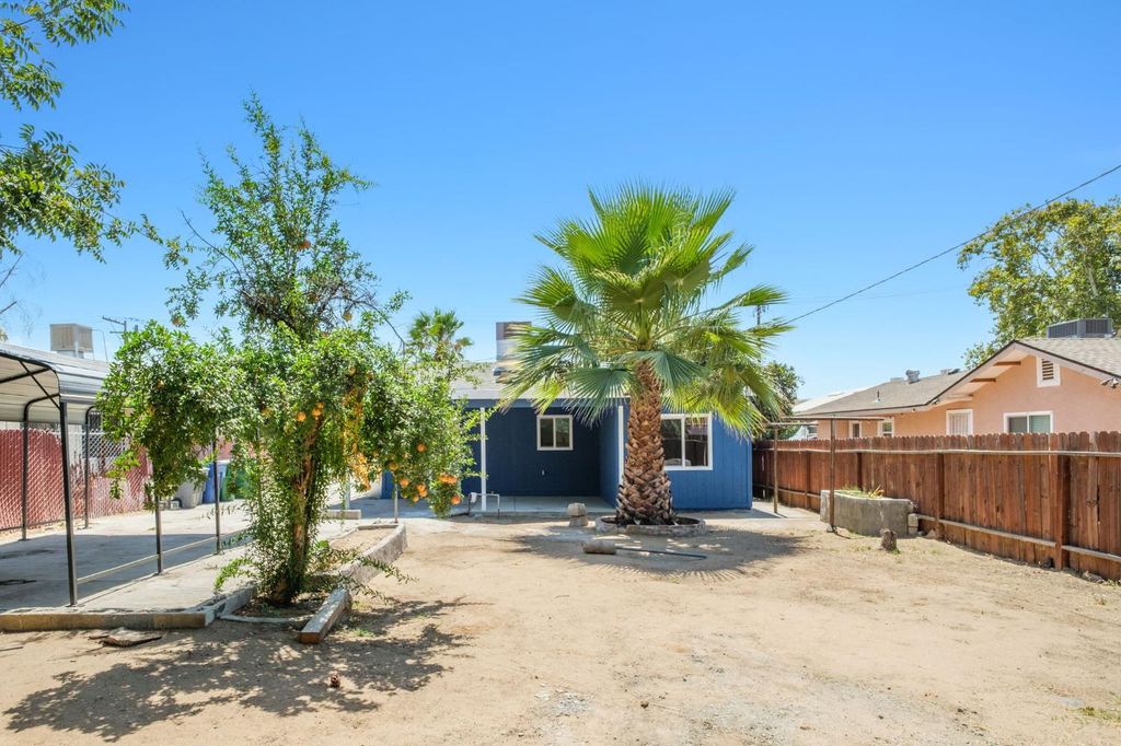 Image 23 of property listing at 3141 E Butler Avenue, Fresno, CA 93702
