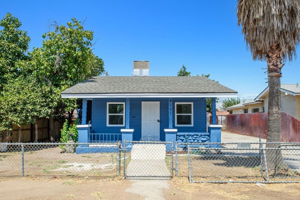 Image 4 of property listing at 3141 E Butler Avenue, Fresno, CA 93702