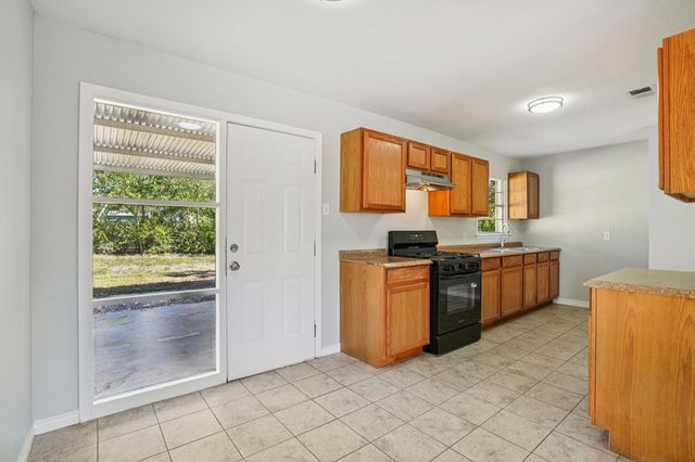 151 Trudell Dr, San Antonio, TX 78213