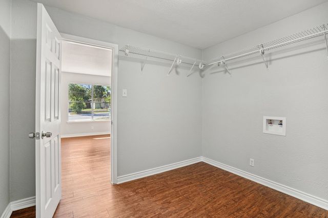 151 Trudell Dr, San Antonio, TX 78213