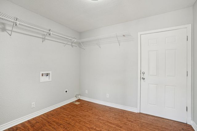 151 Trudell Dr, San Antonio, TX 78213