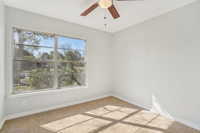 151 Trudell Dr, San Antonio, TX 78213