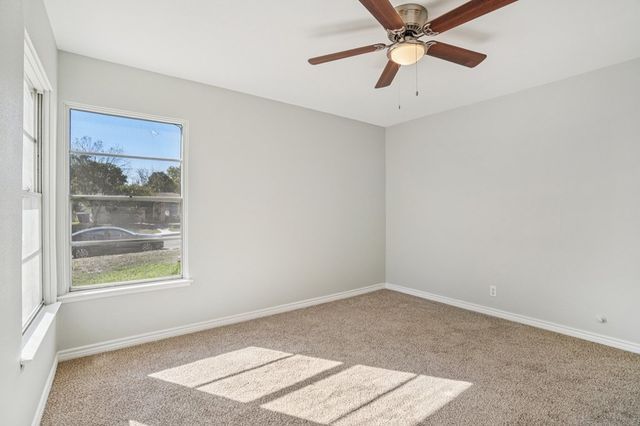 151 Trudell Dr, San Antonio, TX 78213