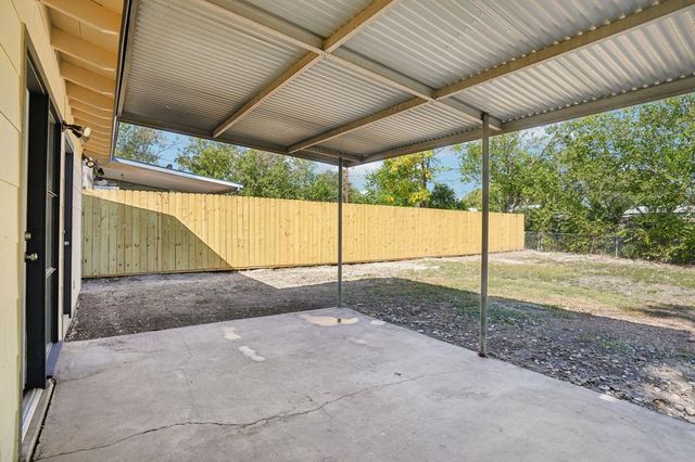 151 Trudell Dr, San Antonio, TX 78213