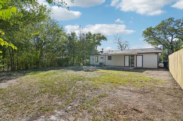 151 Trudell Dr, San Antonio, TX 78213