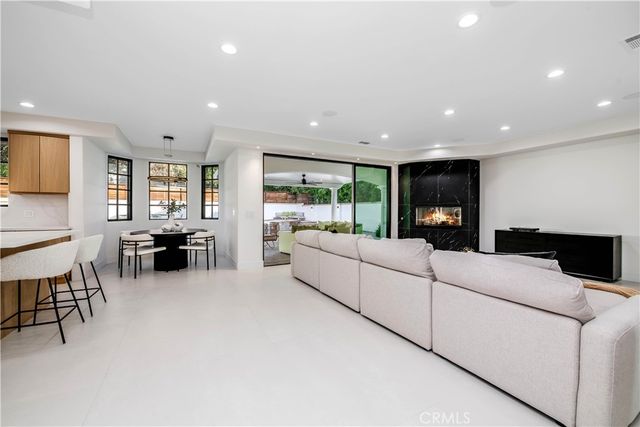 4906 Rubio Avenue, Encino, CA 91436