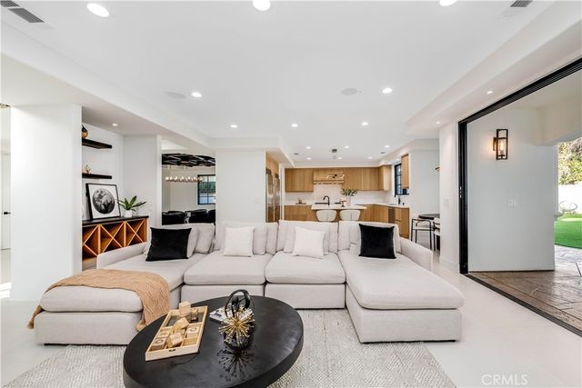 4906 Rubio Avenue, Encino, CA 91436