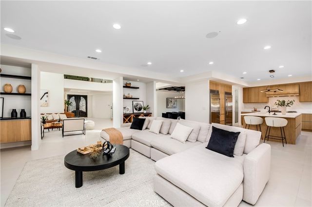 4906 Rubio Avenue, Encino, CA 91436