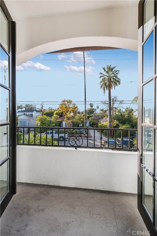 4906 Rubio Avenue, Encino, CA 91436