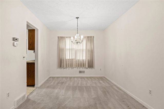 211 Pebbleview Drive, Greece, NY 14612