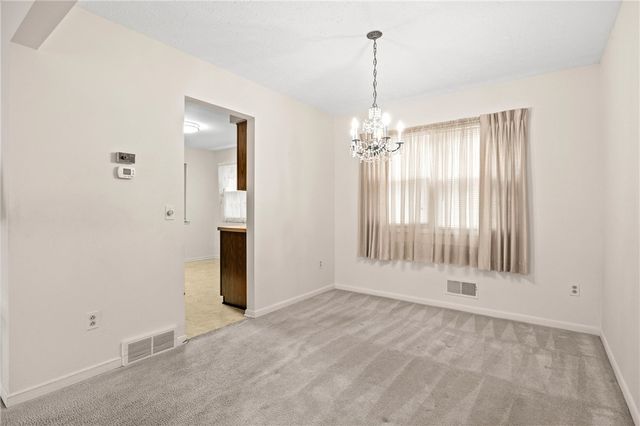 211 Pebbleview Drive, Greece, NY 14612