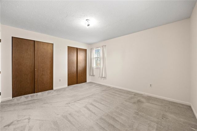 211 Pebbleview Drive, Greece, NY 14612