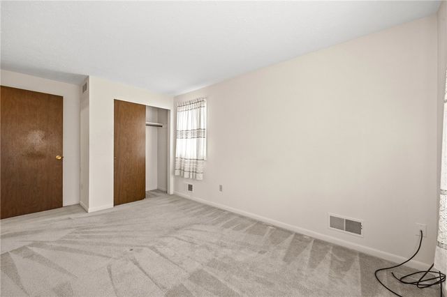 211 Pebbleview Drive, Greece, NY 14612