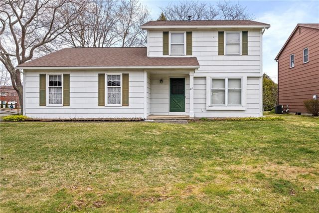 211 Pebbleview Drive, Greece, NY 14612