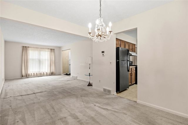 211 Pebbleview Drive, Greece, NY 14612