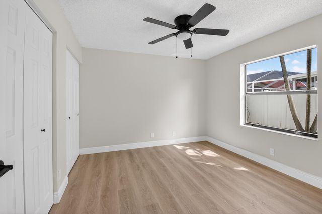 9537 Majestic Way, Boynton Beach, FL 33437