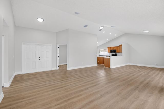 9537 Majestic Way, Boynton Beach, FL 33437