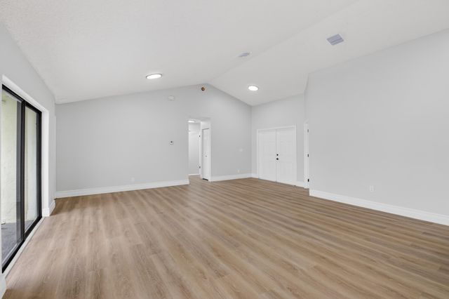 9537 Majestic Way, Boynton Beach, FL 33437