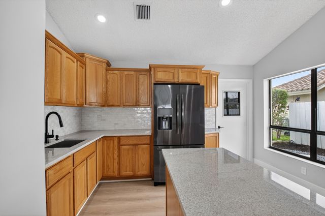 9537 Majestic Way, Boynton Beach, FL 33437