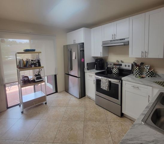 238 Bald Eagle Court, Royal Palm Beach, FL 33411
