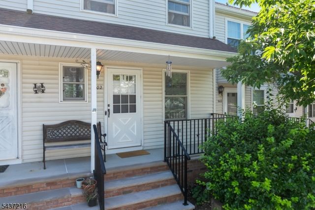 902 Wetherburn Ct, Raritan Twp., NJ 08822